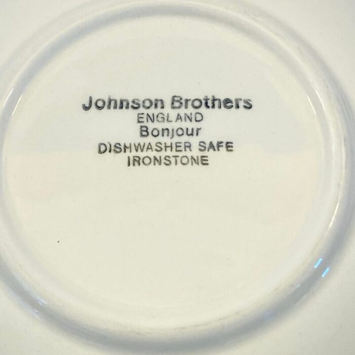 1980s johnson brothers bonjour ironstone round vegetable serving bowl 0844