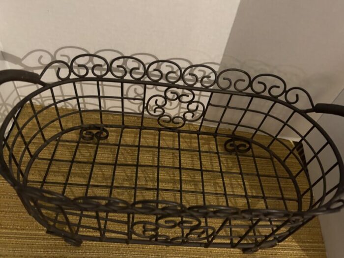 1980s vintage farmhouse centerpiece heavy gauge metal wire basket with handles 4260