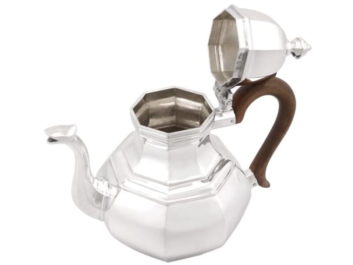 C5487e Britannia Silver Teapot master