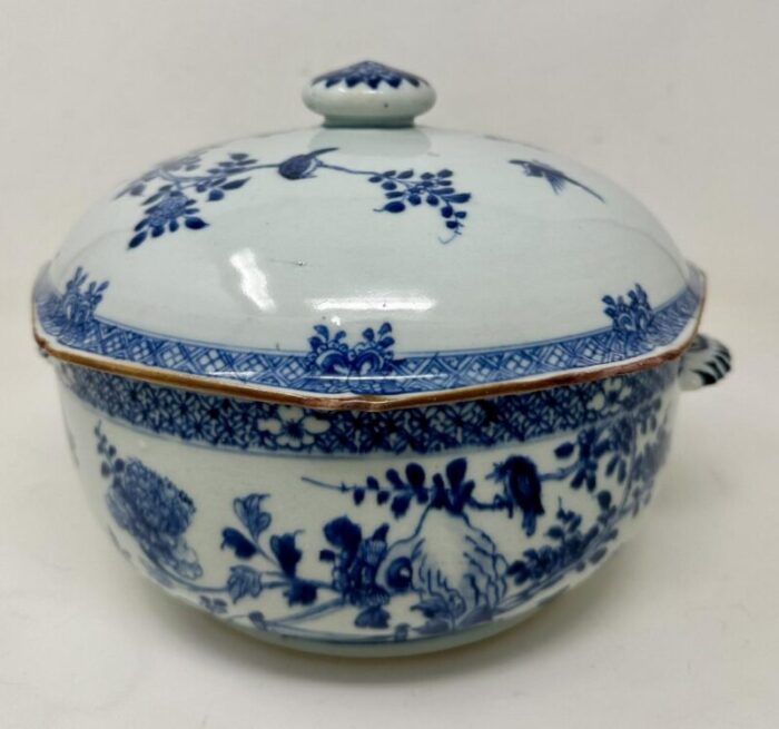 antique chinese export porcelain blue white chien lung soup tureen centerpiece 0598