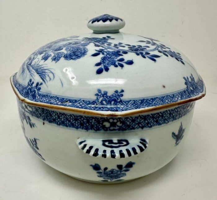 antique chinese export porcelain blue white chien lung soup tureen centerpiece 1631