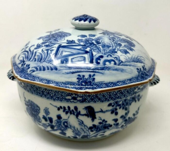 antique chinese export porcelain blue white chien lung soup tureen centerpiece 1747