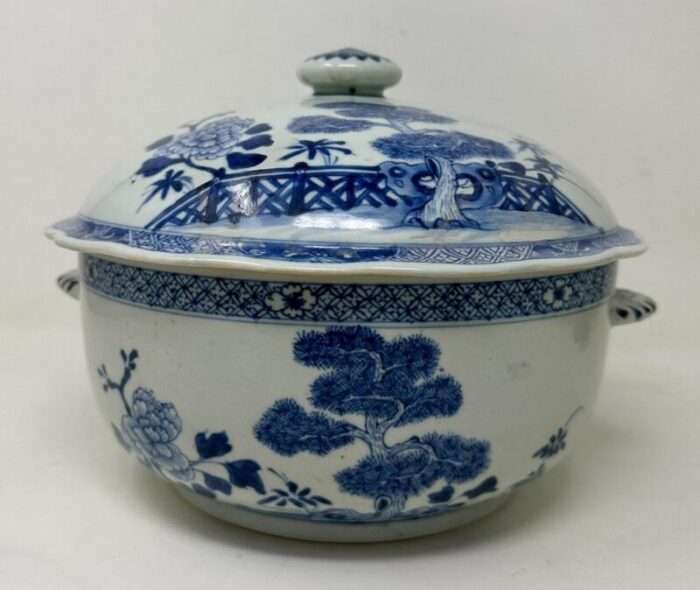 antique chinese export porcelain blue white chien lung soup tureen centerpiece 7579