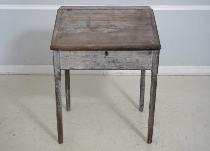 antique early american primitive schoolmasters desk 5627