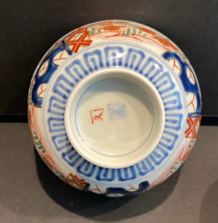 antique imari tea bowl 8744