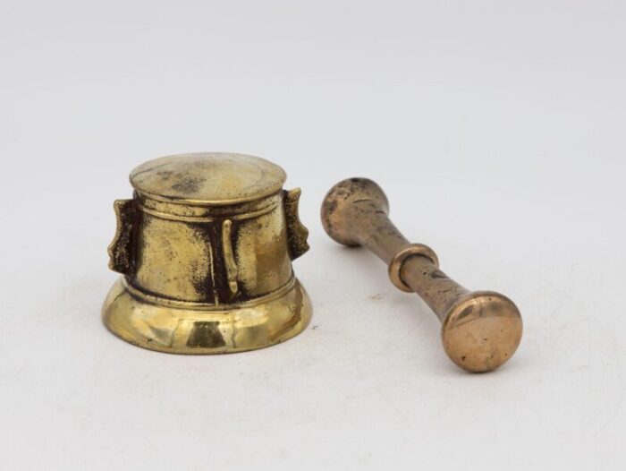 antique vintage brass mortar and pestle 6334