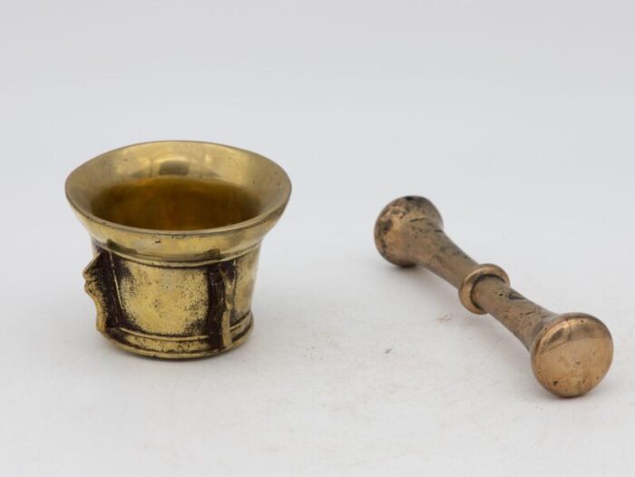 antique vintage brass mortar and pestle 8159