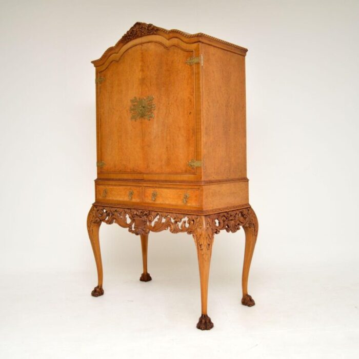 antique queen anne burr walnut cocktail cabinet 8 master