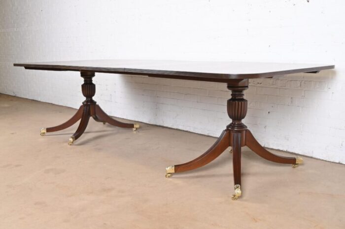 baker furniture style georgian mahogany double pedestal extension dining table newly refinished 4002