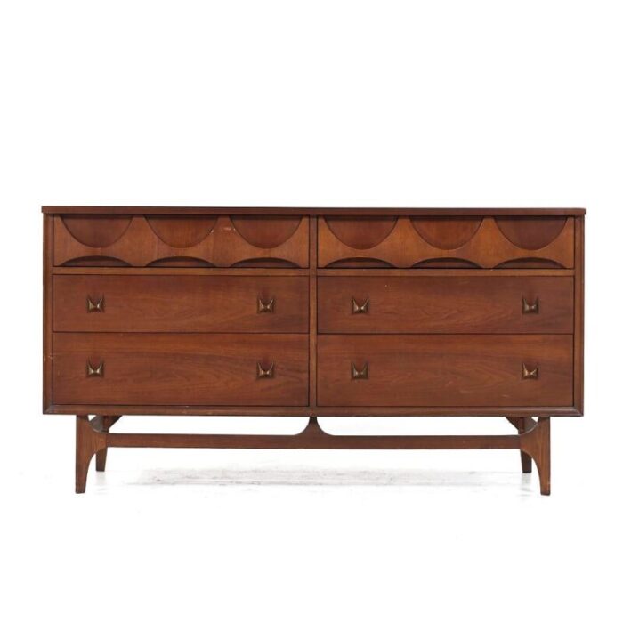 broyhill brasilia mid century walnut 6 drawer lowboy dresser 6512