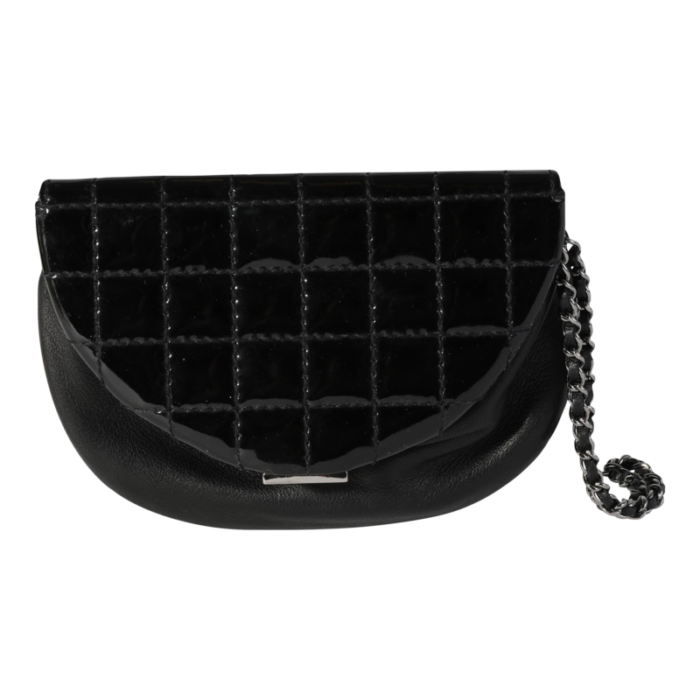 chanel black patent leather chocolate bar wristlet 9011