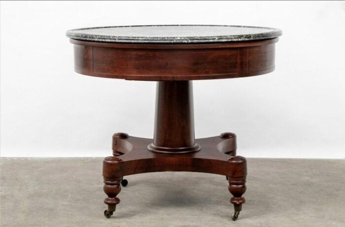 early 19th century american federal period boston classical mahogany center table 9363