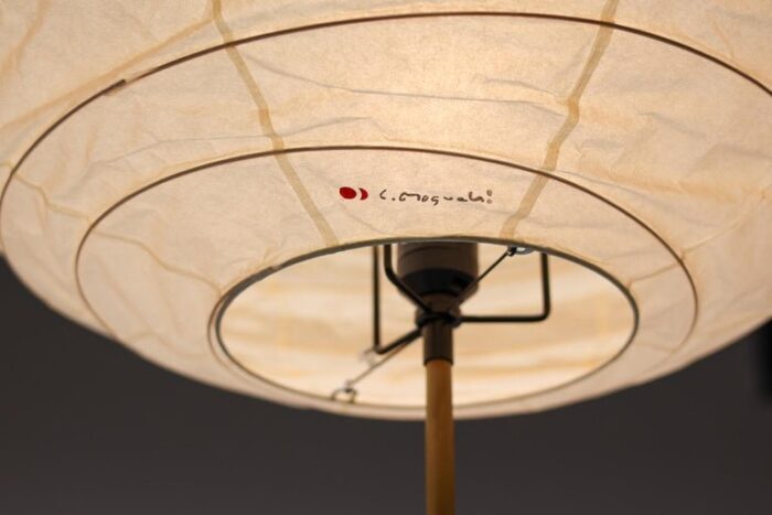 floor lamp by isamu noguchi akari 2