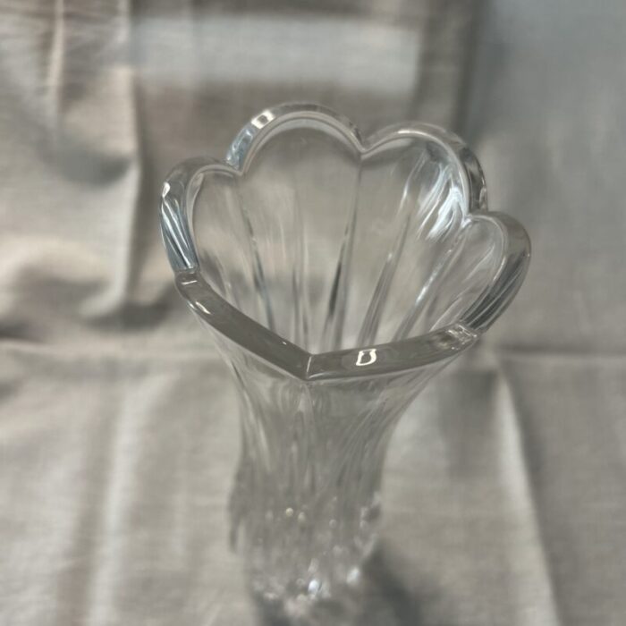 late 20th century tulip shaped crystal bud vase 7632