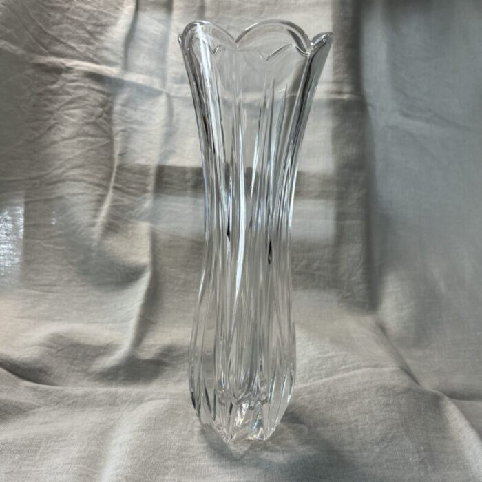 late 20th century tulip shaped crystal bud vase 9655