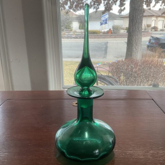 mid century emerald green optic glass decantergenie bottle with flame stopper 5051