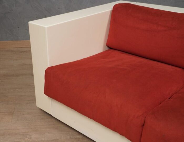 mod saratoga white and red sofa by massimo vignelli 1964 7134