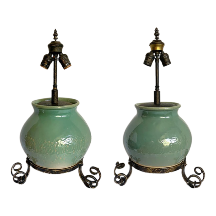 pair of glazed ceramic pottery table lamps on metal stands 0150