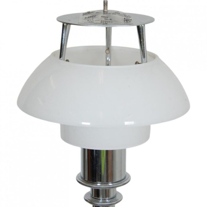 ph 3 2 table lamp from poul henningsen 9