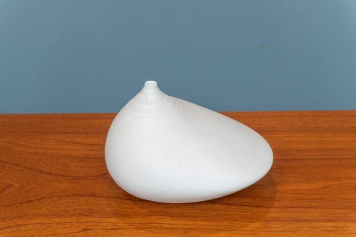 tapio wirkkala pollo vase for rosenthal studio line 9107