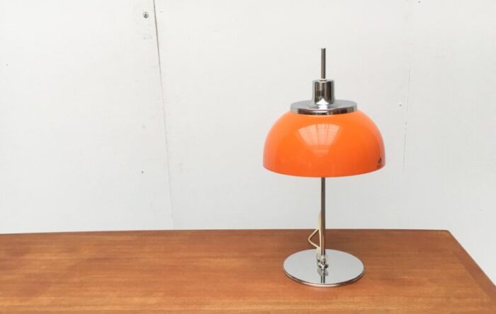 vintage italian space age faro table lamp from guzzini 1970s 11