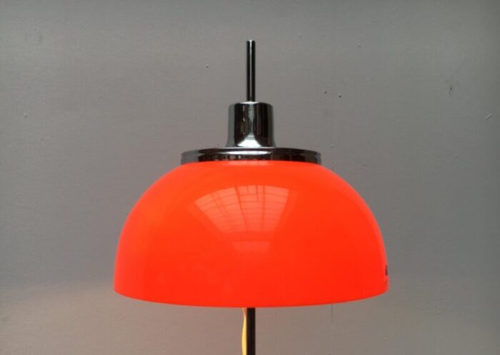 vintage italian space age faro table lamp from guzzini 1970s 2