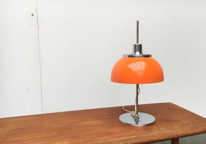 vintage italian space age faro table lamp from guzzini 1970s 4