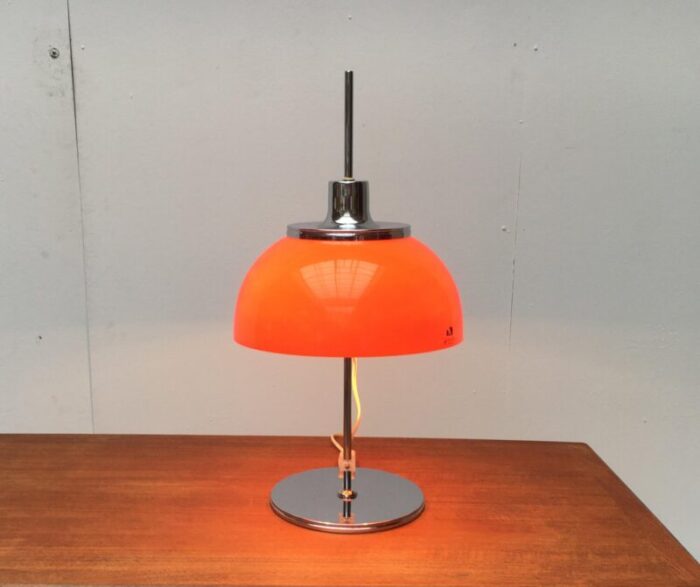 vintage italian space age faro table lamp from guzzini 1970s 9