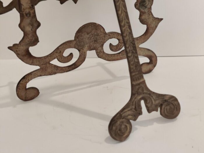 vintage ornate iron easel display stand 5577