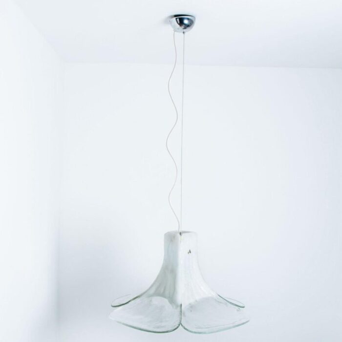 white flower pendant light by carlo nason 1960s 13