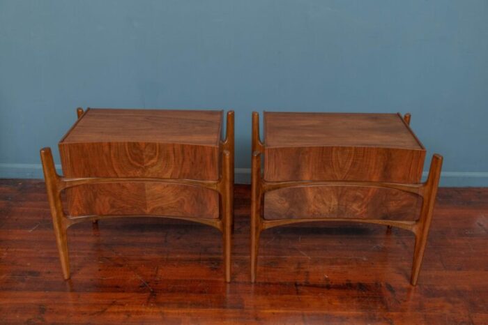 william hinn nightstands a pair 1907