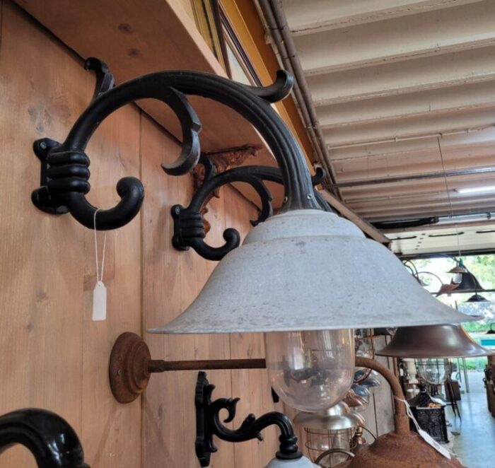 zinc cast iron outdoor lamp light 2